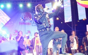 Gravity Omutujju Goes Physical, Puches Fan Live On Stage