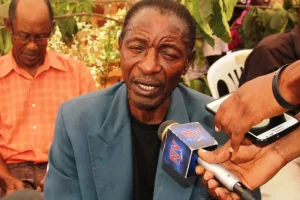 Gravity Omutujju is like a dog barking at an elephant - Jose Chameleone's Father